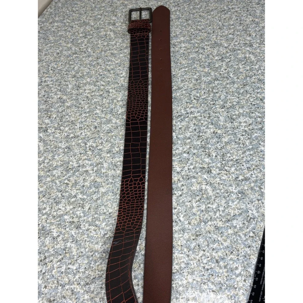 Express Belt XL Brown Burgundy Crocodile Embossed 100% Leather Gunmetal Buckle